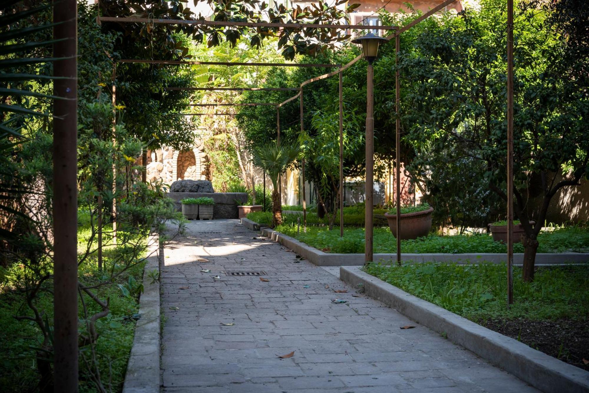 Residenza Leone XIII Hotel Rome Bagian luar foto